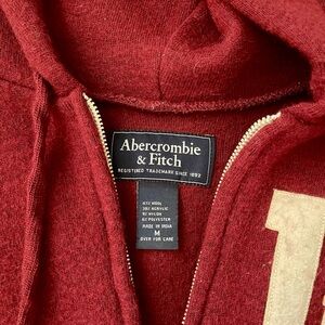 Vintage Y2K size small burgundy Abercrombie zip up hoodie.